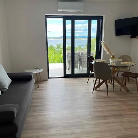 Apartment In 42936